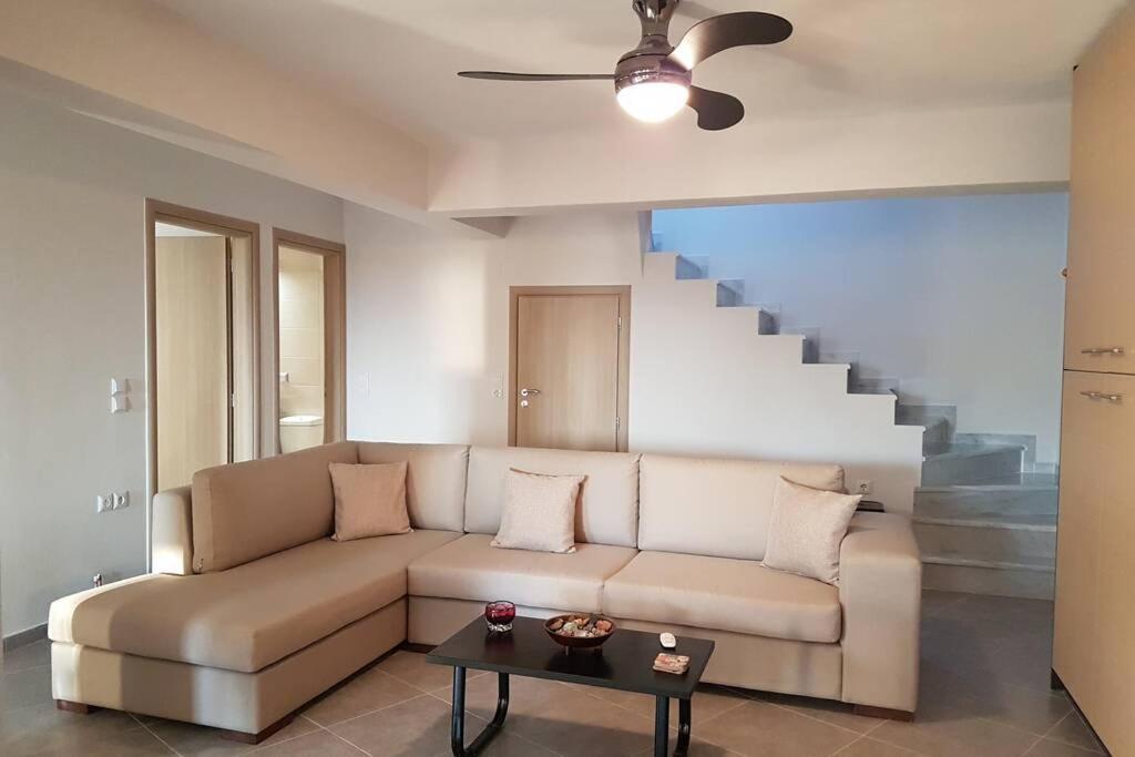 דירות Galaxidi Family House מראה חיצוני תמונה